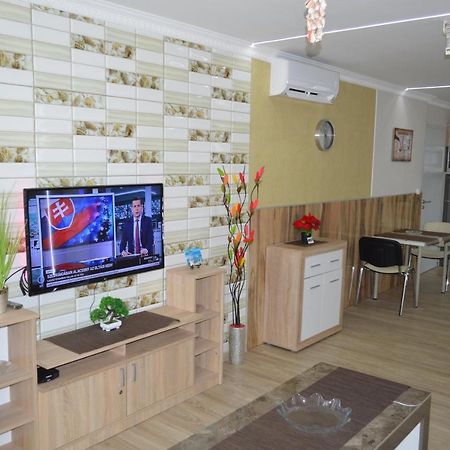 Siófok Ezüstpart Granada 2 Közvetlen Vizparti Apartman Daire Dış mekan fotoğraf