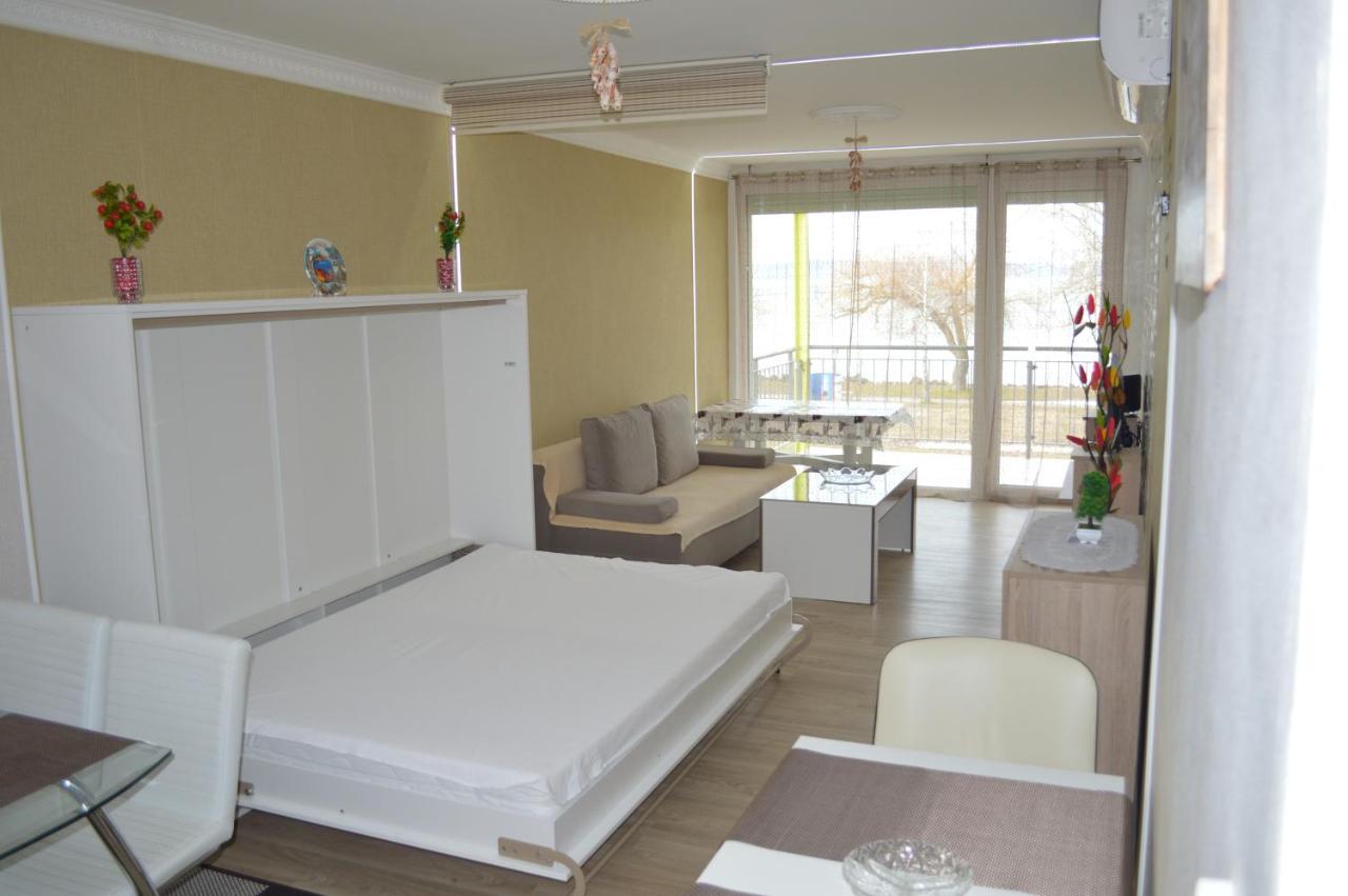 Siófok Ezüstpart Granada 2 Közvetlen Vizparti Apartman Daire Dış mekan fotoğraf