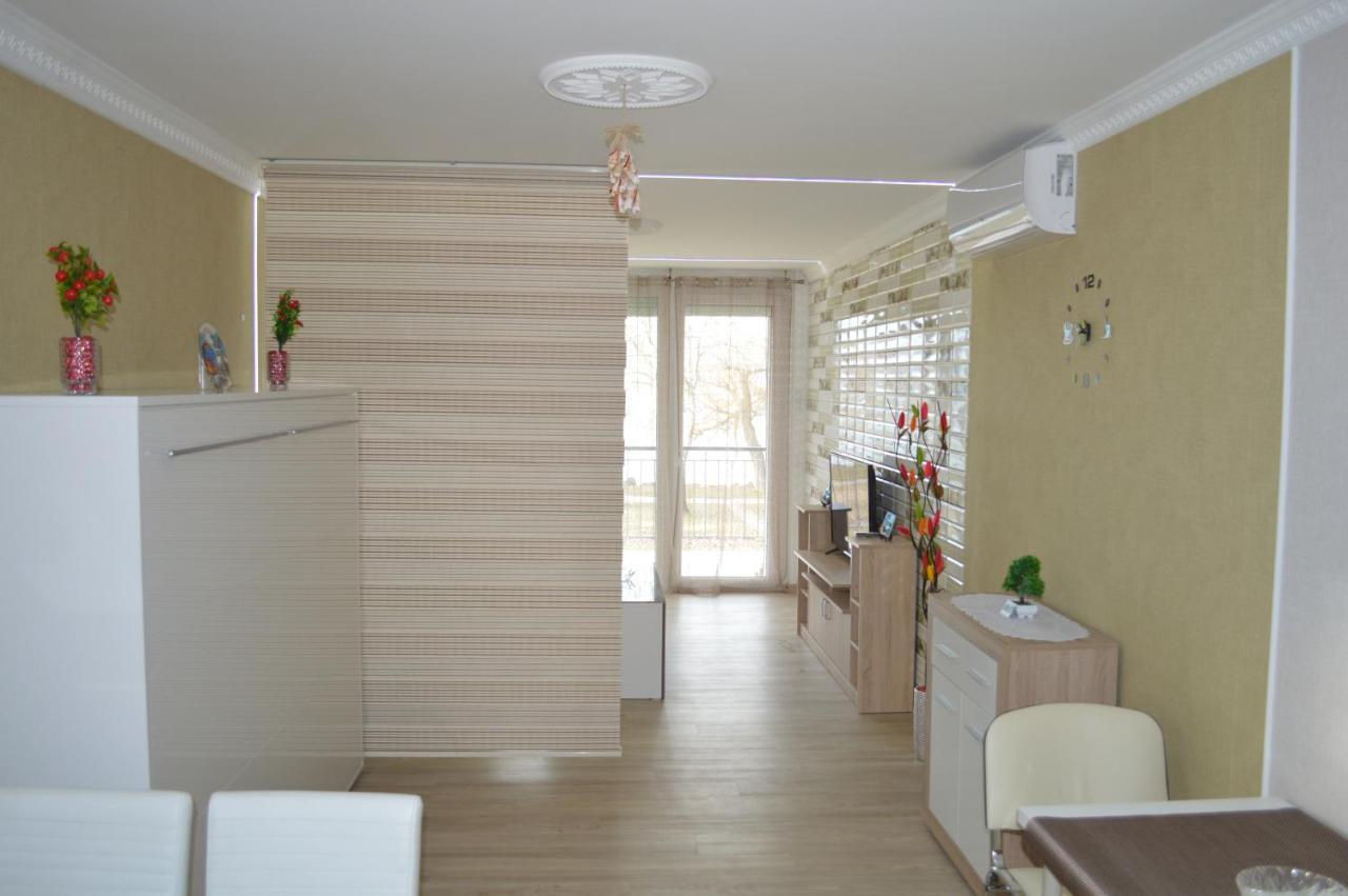 Siófok Ezüstpart Granada 2 Közvetlen Vizparti Apartman Daire Dış mekan fotoğraf